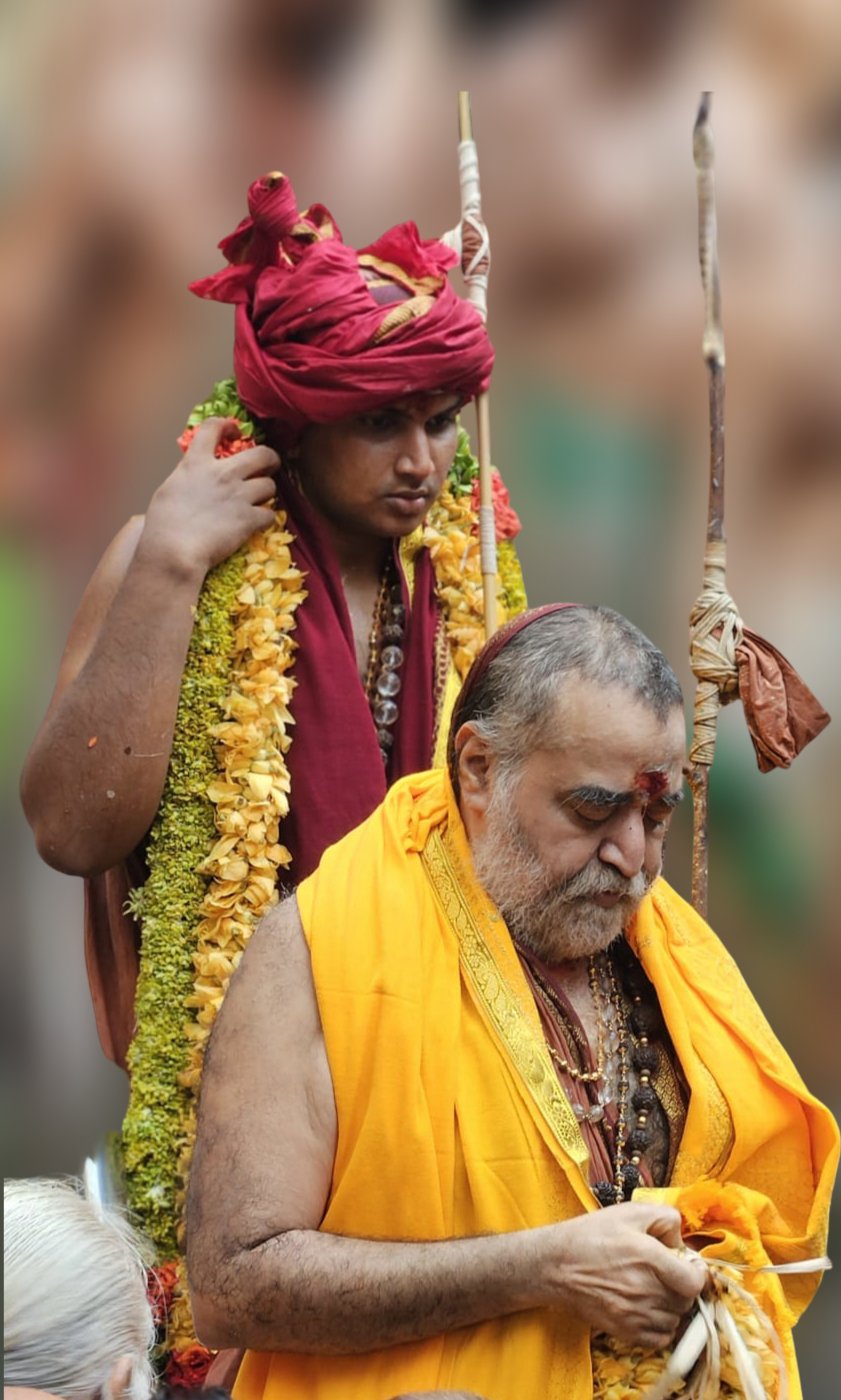 Stuti to welcome the seventy-first Shri Kamakotisha